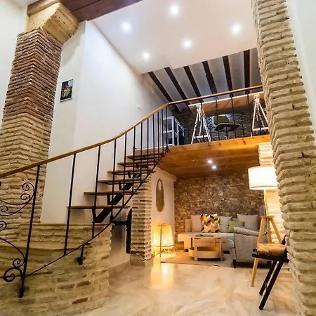 Sh Casa De La Catedral. En El Centro De La Ciudad. *